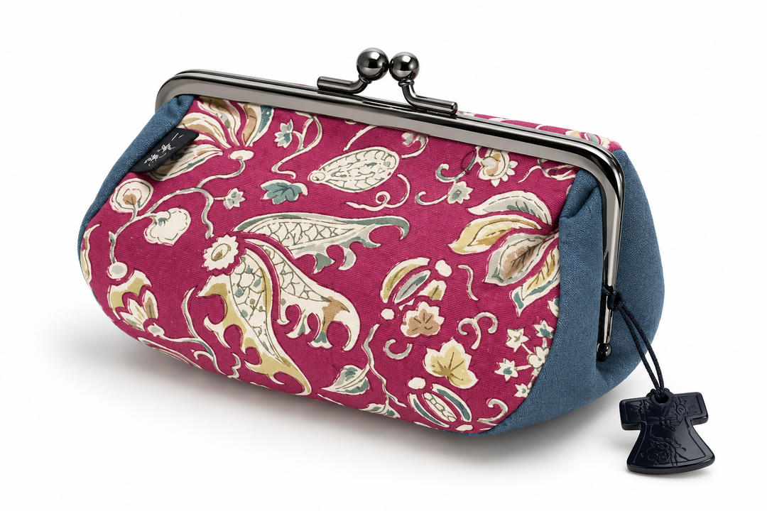 Edo Sarasa · Floral Arabesque, Red × Navy Gama-guchi Pouch — product view