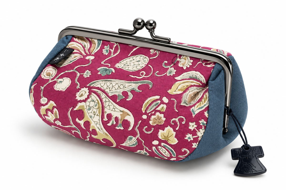 Edo Sarasa · Floral Arabesque, Red × Navy Gama-guchi Pouch — product view