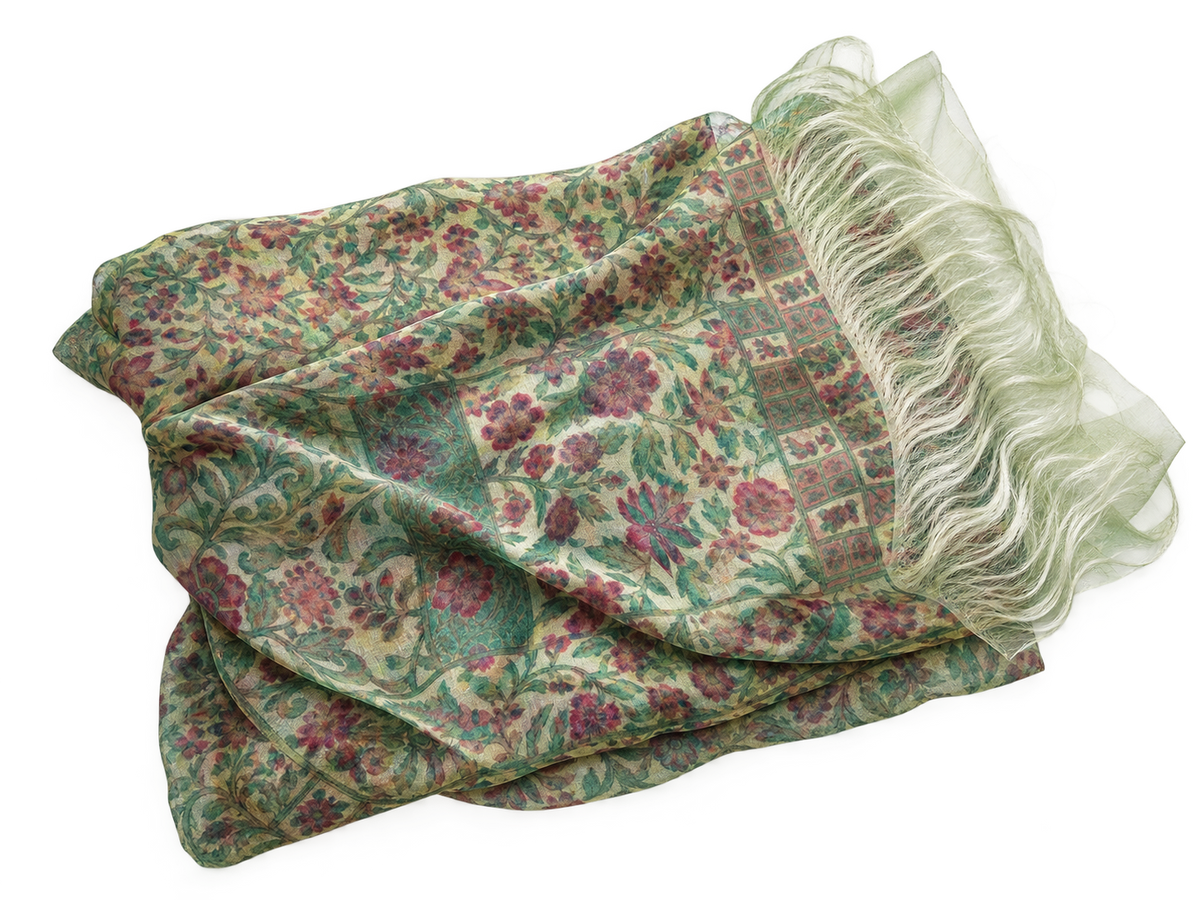 Edo Sarasa Double-woven stole resembling a celestial maiden’s robe (green)