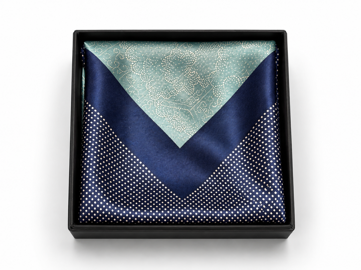 Edo Komon Pocket Square: Gosho-guruma (Light Green) × Maru-tōshi (Lapis Blue)